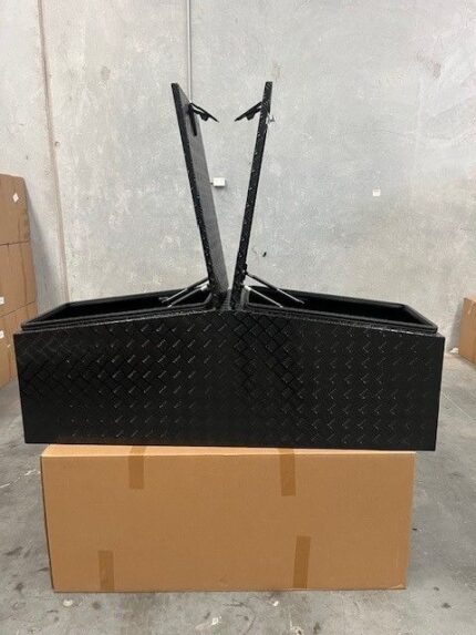 Caravan Toolbox 204